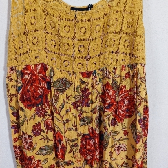 out FROM UNDER LADIES BOHO CROCHET TANK TOP DRESS- SP - Picture 4 of 6